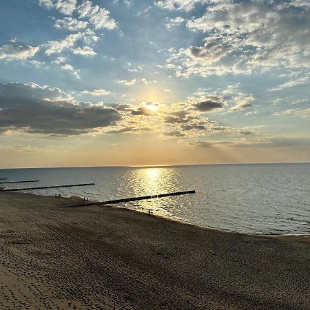 Hawaii Beach Lounge, Loft Z Jacuzzi I Tarasem - Sloneczne Tarasy W Porta Mare, 드지우노웨크 외부 사진